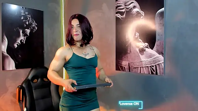 Snapshot of AliceFit_212 chatting on October 24, 1:29 pm AliceFit 212 online show from October 24, 1:29 pm