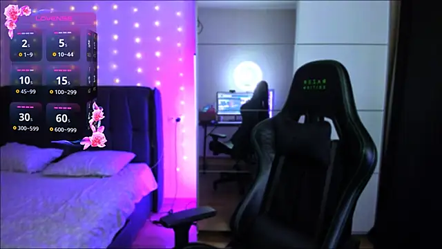 Snapshot of Veronica_Larsson chatting on November 29, 7:17 pm Veronica Larsson online show from November 29, 7:17 pm