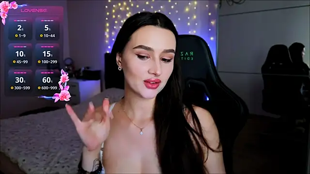 Snapshot of Veronica_Larsson chatting on July 8, 8:35 pm Veronica Larsson online show from July 8, 8:35 pm