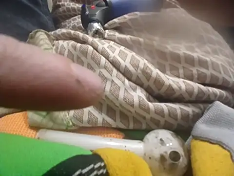 Snapshot of Hurri21 chatting on December 17, 4:07 am Hurri21 online show from December 17, 4:07 am