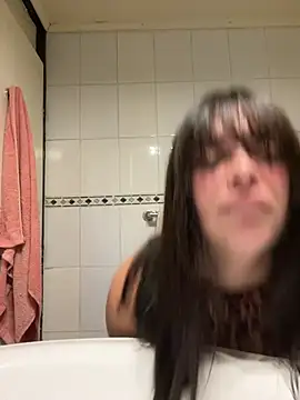 Snapshot of cami_lorena chatting on March 22, 1:42 am cami lorena online show from March 22, 1:42 am