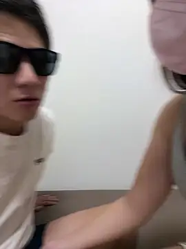 Snapshot of erokami36 chatting on November 3, 4:19 pm erokami36 online show from November 3, 4:19 pm