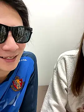 Snapshot of erokami36 chatting on December 4, 2:48 pm erokami36 online show from December 4, 2:48 pm