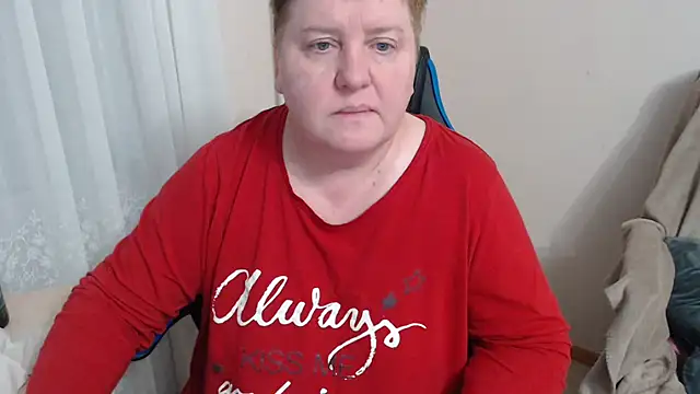 Snapshot of Bertie_Adeline chatting on November 19, 6:19 pm Bertie Adeline online show from November 19, 6:19 pm