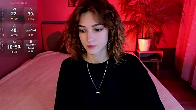 Snapshot of __grace__ chatting on September 23, 10:18 am grace online show from September 23, 10:18 am