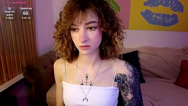 Snapshot of __grace__ chatting on October 30, 10:38 am grace online show from October 30, 10:38 am