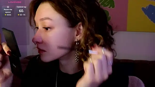 Snapshot of __grace__ chatting on October 31, 10:27 am grace online show from October 31, 10:27 am