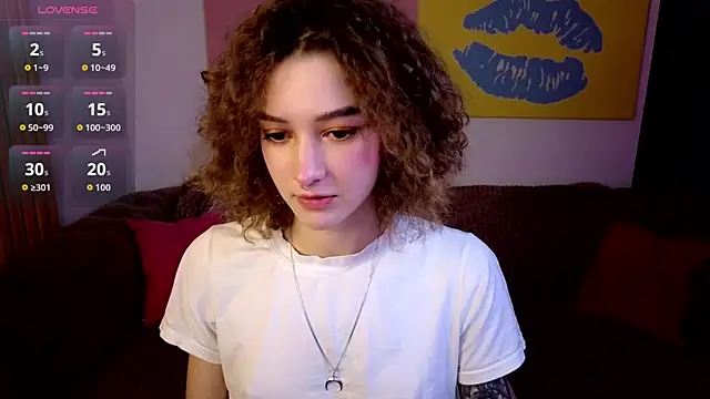 Snapshot of __grace__ chatting on November 9, 10:35 am grace online show from November 9, 10:35 am