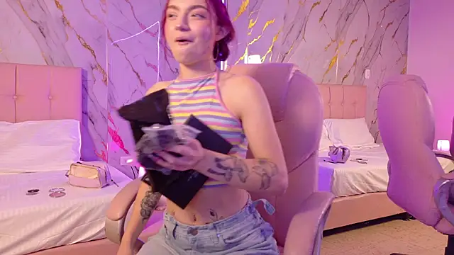 Red kytty6 online show from March 12, 3:56 am