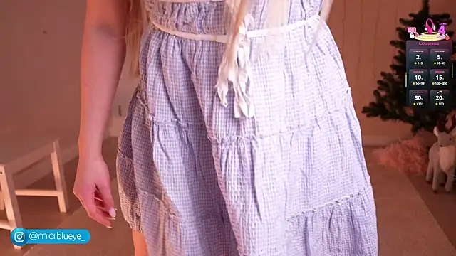 Miablueye online show from February 15, 3:20 pm