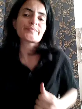 Snapshot of Gecenin_Kralicesi chatting on May 11, 5:46 am Gecenin Kralicesi online show from May 11, 5:46 am