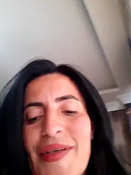 Snapshot of Gecenin_Kralicesi chatting on May 16, 6:54 am Gecenin Kralicesi online show from May 16, 6:54 am