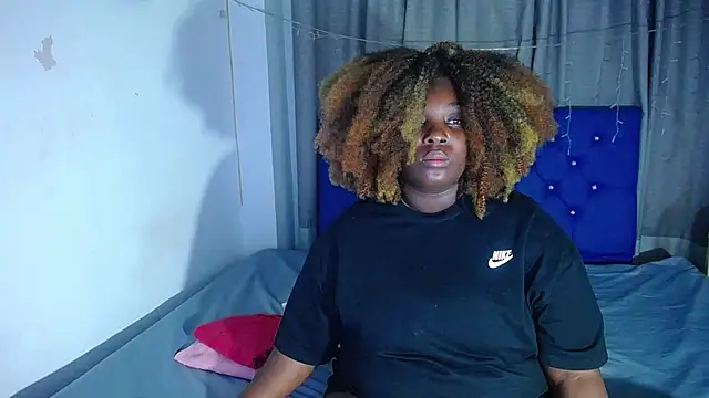 ebony NeighborMoans online show from March 24, 2:27 am
