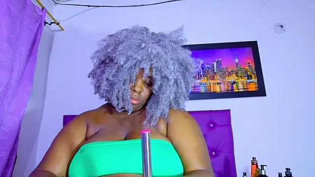 ebony NeighborMoans online show from July 11, 3:31 am