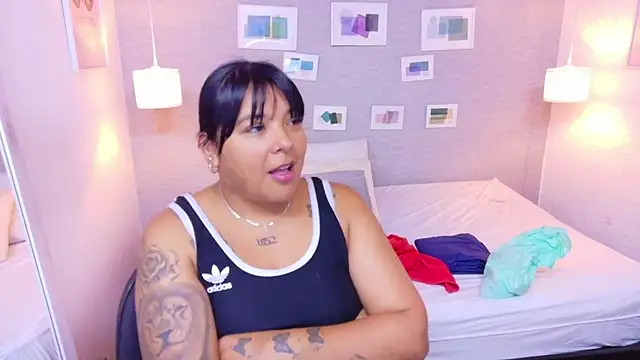 Snapshot of fat_naughtyass chatting on May 20, 1:28 pm fat naughtyass online show from May 20, 1:28 pm