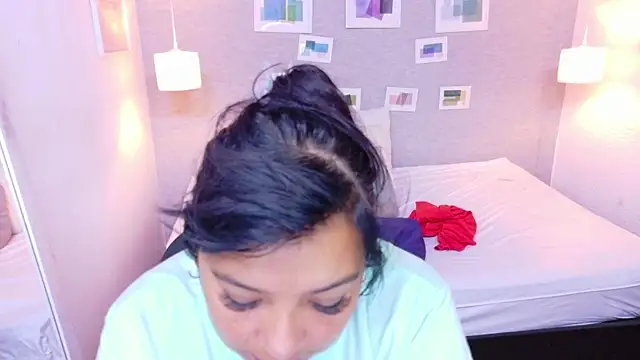 Snapshot of fat_naughtyass chatting on June 8, 11:43 am fat naughtyass online show from June 8, 11:43 am