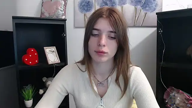 Snapshot of JuiceLips__ chatting on October 27, 4:00 pm JuiceLips online show from October 27, 4:00 pm