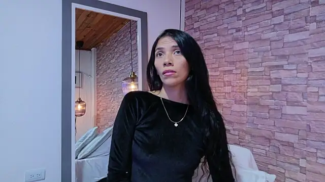 Martina thompson69 online show from March 17, 8:45 pm