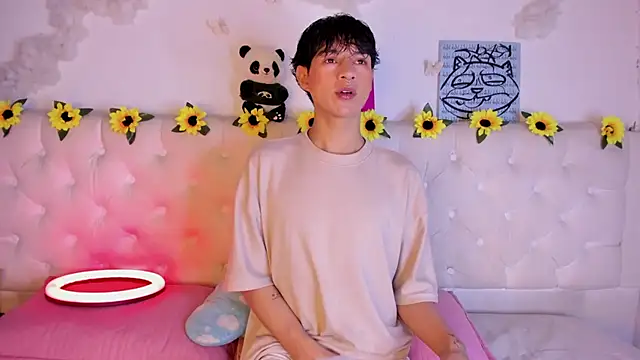 AleAurarashi online show from February 4, 3:34 am