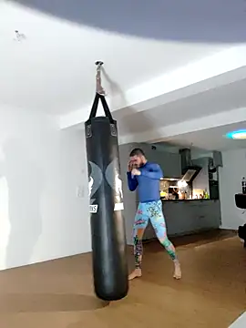 Snapshot of EyesNeverLies chatting on October 11, 11:03 pm EyesNeverLies online show from October 11, 11:03 pm