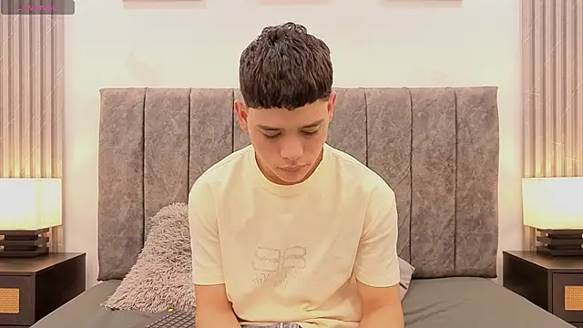 aron twink66 online show from September 11, 1:11 pm