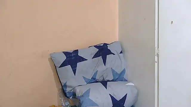 EbonyPhatBooty online show from October 4, 6:00 am