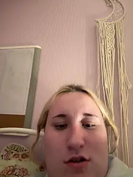 Snapshot of imawhorenslut19 chatting on April 10, 3:34 am imawhorenslut19 online show from April 10, 3:34 am