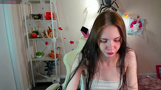 Snapshot of Jennie_Hunter chatting on November 6, 9:32 am Jennie Hunter online show from November 6, 9:32 am