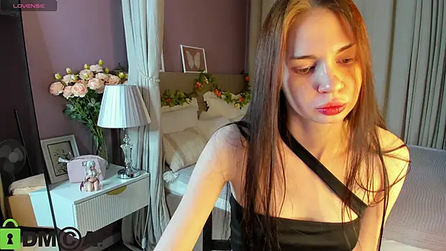 Snapshot of Jennie_Hunter chatting on November 11, 9:31 am Jennie Hunter online show from November 11, 9:31 am