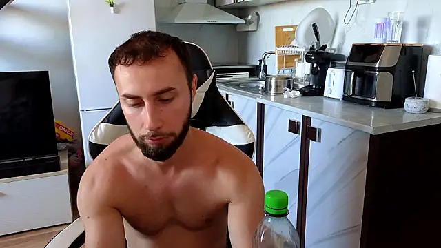 RyanStorm  online show from July 4, 9:37 am
