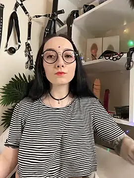 Jinhee Tiny online show from October 1, 9:37 am