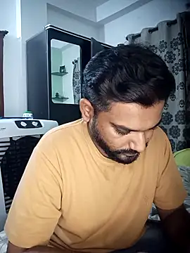 Snapshot of avi007p chatting on June 19, 5:17 pm avi007p online show from June 19, 5:17 pm