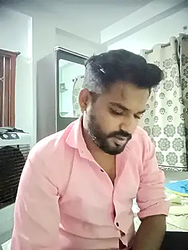 Snapshot of avi007p chatting on July 19, 6:44 pm avi007p online show from July 19, 6:44 pm
