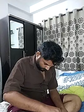 Snapshot of avi007p chatting on July 24, 4:38 pm avi007p online show from July 24, 4:38 pm