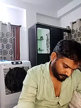 Snapshot of avi007p chatting on August 1, 5:34 pm avi007p online show from August 1, 5:34 pm