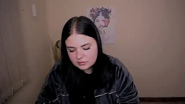 Snapshot of _Trisha_li chatting on October 6, 12:24 pm Trisha li online show from October 6, 12:24 pm