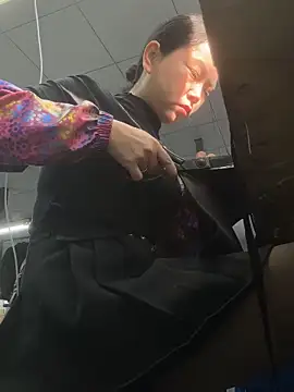 Snapshot of DHJM168 chatting on November 21, 12:43 am DHJM168 online show from November 21, 12:43 am