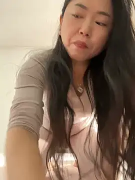 Snapshot of DHJM168 chatting on January 14, 2:28 am DHJM168 online show from January 14, 2:28 am