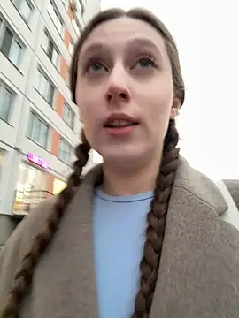 FroggyAnna online show from October 12, 2:38 pm