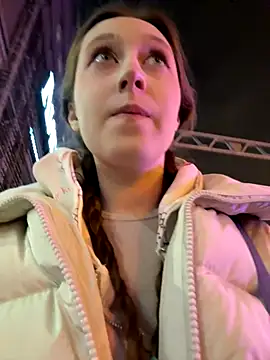 FroggyAnna online show from November 20, 3:01 pm