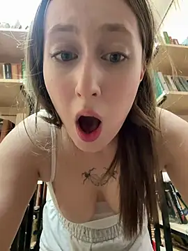 FroggyAnna online show from May 23, 4:33 pm