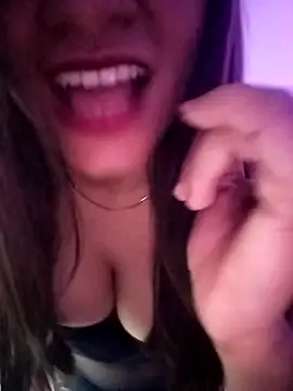 Snapshot of Sexy_vernilla chatting on October 25, 5:19 pm Sexy vernilla online show from October 25, 5:19 pm