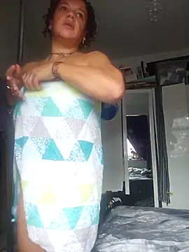 Snapshot of GoddessChantelle chatting on October 1, 11:49 am GoddessChantelle online show from October 1, 11:49 am