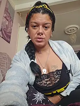 Snapshot of GoddessChantelle chatting on October 28, 2:09 pm GoddessChantelle online show from October 28, 2:09 pm