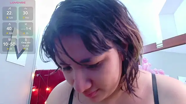 Snapshot of cosplaydate chatting on December 4, 2:43 am cosplaydate online show from December 4, 2:43 am