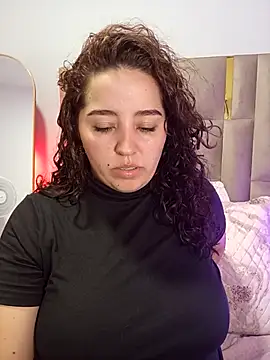 Snapshot of LoanaSantos chatting on November 21, 10:19 pm LoanaSantos online show from November 21, 10:19 pm