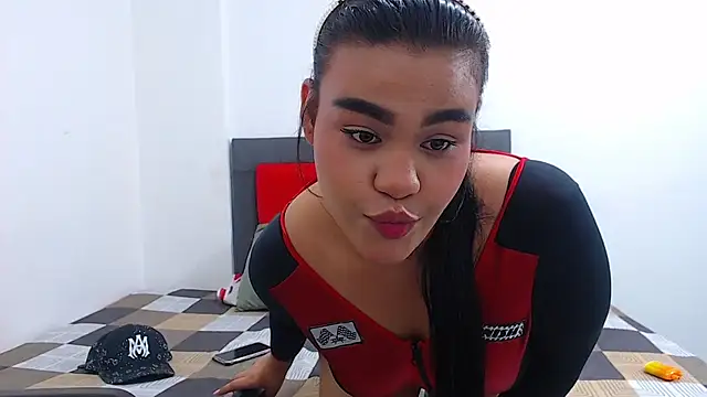 miawhithee online show from September 13, 6:13 am