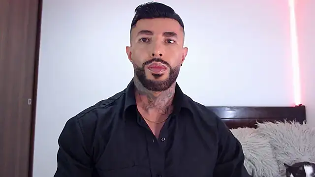 andrea de lucaa online show from January 8, 3:31 am