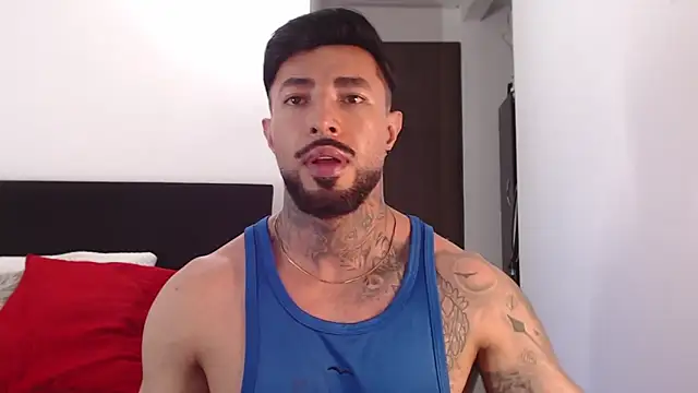 andrea de lucaa online show from June 12, 3:49 am