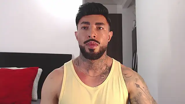 andrea de lucaa online show from June 18, 5:08 am